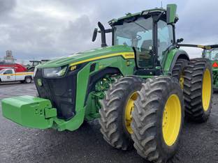2023 John Deere 8R 310