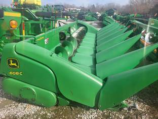 2010 John Deere 608C
