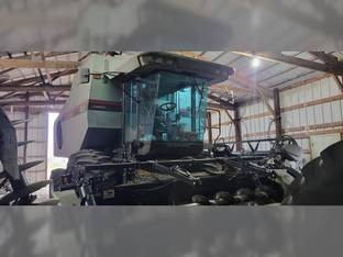 2001 Gleaner R62