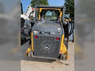 2018 John Deere 324G