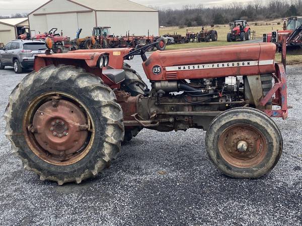 1971 Massey-Ferguson 135 Tractor #9A123803 NOLT'S EQUIPMENT NEWVILLE ...