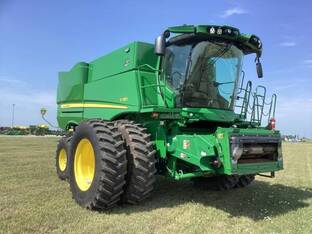 2022 John Deere S780