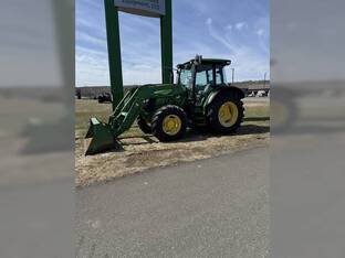 2017 John Deere 5100R