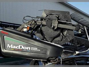 2011 MacDon Industries FD70