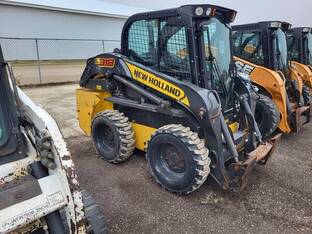 2023 New Holland L318