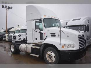 2013 Mack PINNACLE CXU612