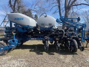 2024 Kinze 5900
