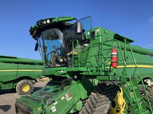 2022 John Deere S780