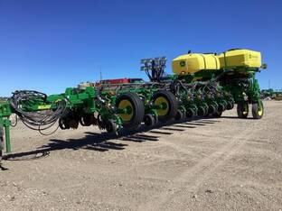 2023 John Deere 1775NT