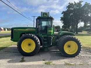 2004 John Deere 9220