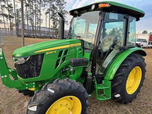 John Deere 5067E