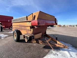 Kelly-Ryan FEED-R-WAGON