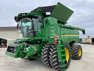 2023 John Deere S780