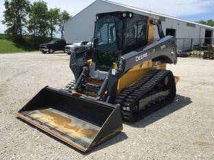 2023 John Deere 333G