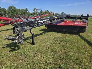 2021 MacDon Industries R113