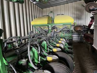 2011 John Deere 1770NT CCS