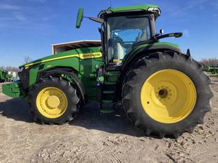2022 John Deere 8R 280