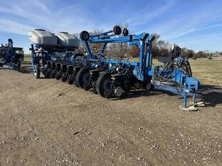 2014 Kinze 4900
