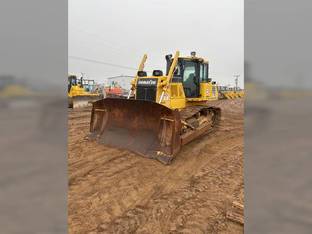 2018 Komatsu D65EX-18