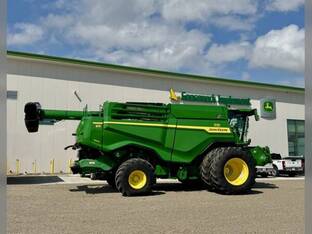 2022 John Deere X9 1000