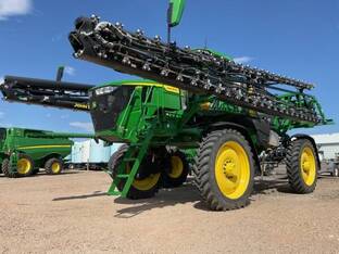 2023 John Deere 412R