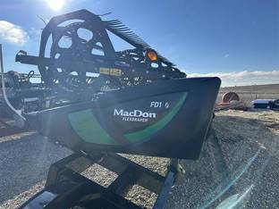 2020 MacDon Industries FD140