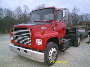 1992 Ford L8000