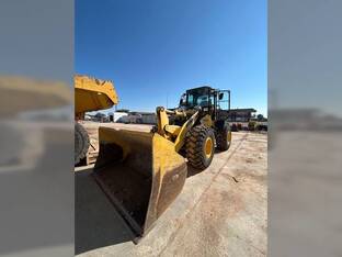 2018 Komatsu WA270-8