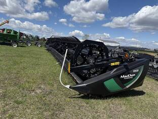 2020 MacDon Industries FD135