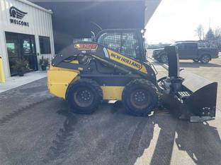 2022 New Holland L328