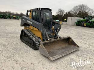 2017 John Deere 333G