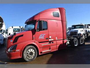 2013 Volvo VNL64T670