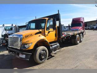 2004 International WORKSTAR 7400