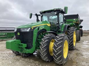 2021 John Deere 8R 370
