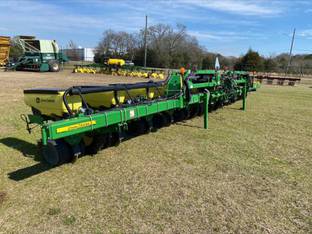 2019 John Deere 1725