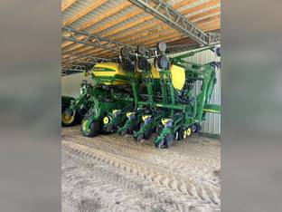 2016 John Deere 1795