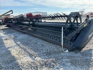 2015 MacDon Industries FD75