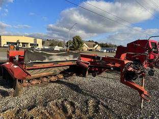 2011 New Holland H7230