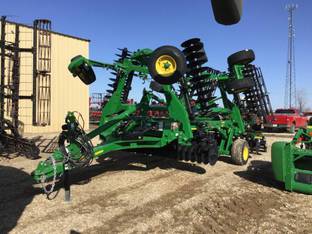 2023 John Deere 2660VT