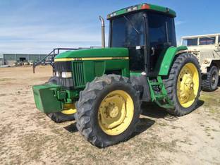 John Deere 7410