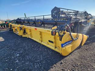 2013 New Holland 880CF-35