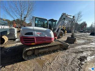 2015 Takeuchi TB290