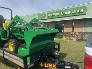 2023 John Deere 3025E Package