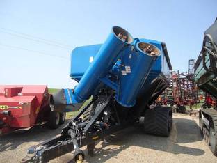 2012 Kinze 1100