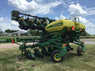 2012 John Deere 1720 CCS
