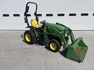 2015 John Deere 2025R