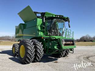 2023 John Deere S790