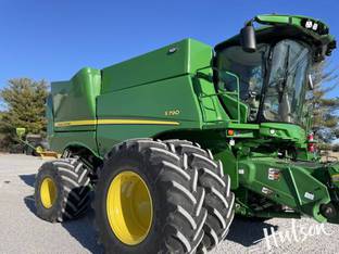 2023 John Deere S790
