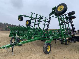 2022 John Deere 2430