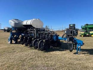2021 Kinze 4905